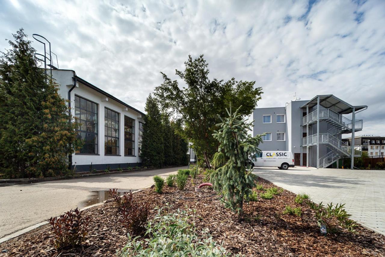 Hotel Na Vyvoji Vlašim Exteriör bild